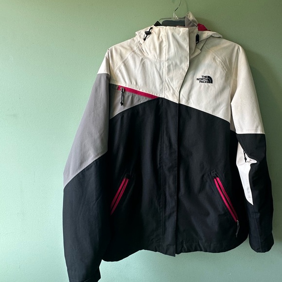 North Face 3 in 1 Triclimate Jacket - Picture 6 of 6